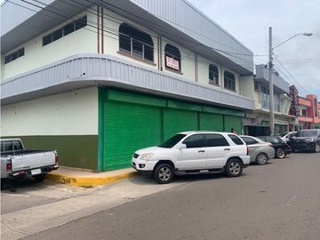 VENTA DE EDIFICIO COMERCIAL EN EL CENTRO DE AGUADULCE