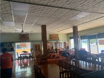 VENTA DE EDIFICIO COMERCIAL EN EL CENTRO DE AGUADULCE