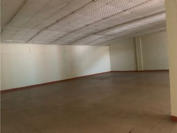 VENTA DE EDIFICIO COMERCIAL EN EL CENTRO DE AGUADULCE
