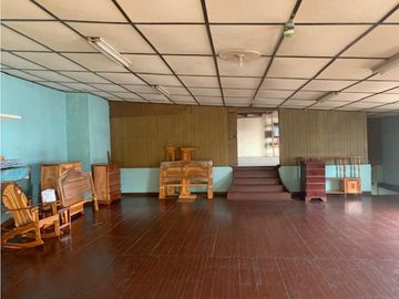 VENTA DE EDIFICIO COMERCIAL EN EL CENTRO DE AGUADULCE