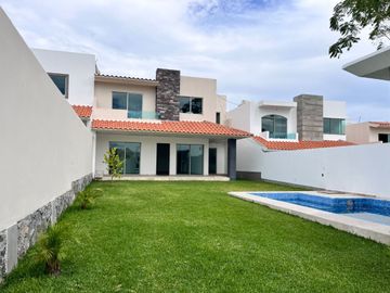 Casa en Fraccionamiento en Real del Puente Xochitepec - ROQ-1251-Fr