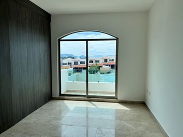 Casa en Fraccionamiento en Real del Puente Xochitepec - ROQ-1250-Fr