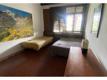 INCOMPARABLE FINCA CON HERMOSA CASA EN DAGUA MUY CERCA A CALI