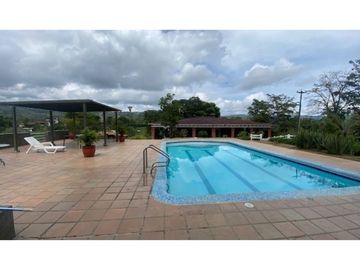 INCOMPARABLE FINCA CON HERMOSA CASA EN DAGUA MUY CERCA A CALI