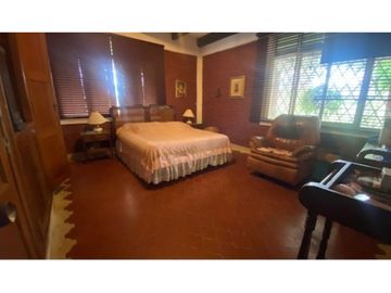 INCOMPARABLE FINCA CON HERMOSA CASA EN DAGUA MUY CERCA A CALI