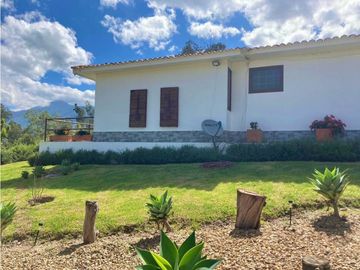 Villa de Leyva linda casa en conjunto Los Naranjos