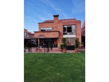 CASA SAN JOSE DE BAVARIA - BOSQUES DE SAUCES