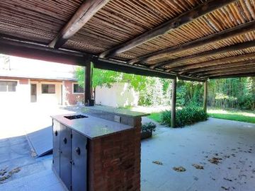 Casa en venta en Quilmes Oeste Centro