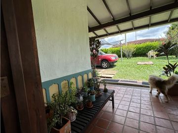 Se vende casa campestre en Montenegro Quindio