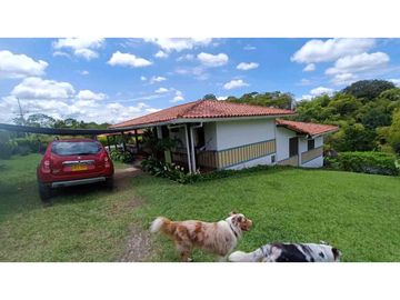 Se vende casa campestre en Montenegro Quindio