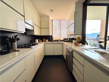 Vendo espectacular apartamento en Balsos
