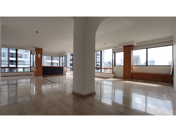 VENDO APARTAMENTO EN PINARES