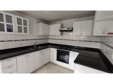VENDO APARTAMENTO EN PINARES