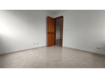 VENDO APARTAMENTO EN PINARES