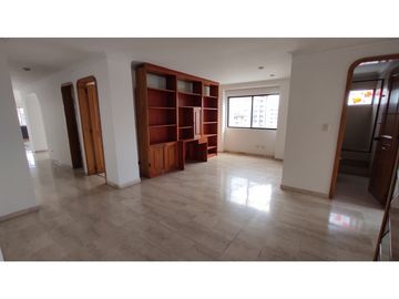 VENDO APARTAMENTO EN PINARES