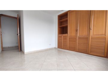 VENDO APARTAMENTO EN PINARES