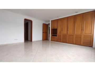 VENDO APARTAMENTO EN PINARES