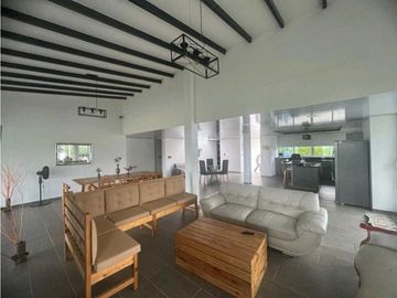 SE VENDE CASA CAMPESTRE SECTOR MORELIA