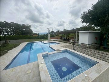 SE VENDE CASA CAMPESTRE SECTOR MORELIA
