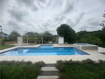 SE VENDE CASA CAMPESTRE SECTOR MORELIA