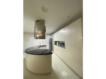 ALQUILO CASA AMOBLADA  SECTOR PINARES ALTO COD 7653468