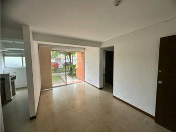 ALQUILOAPARTAMENTO SECTOR AVENIDA SUR COD 7730133