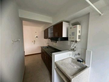 ALQUILOAPARTAMENTO SECTOR AVENIDA SUR COD 7730133