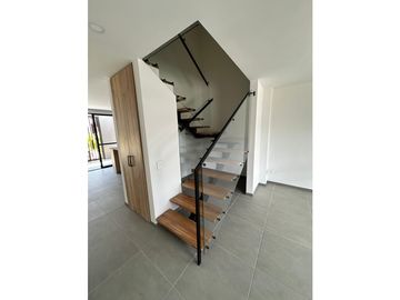VENDO CASA EN LA MACARENA DOSQUEBRADAS COD 7858952