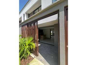 VENDO CASA EN LA MACARENA DOSQUEBRADAS COD 7858952