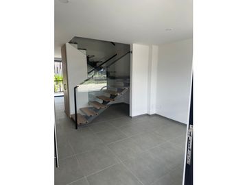 VENDO CASA EN LA MACARENA DOSQUEBRADAS COD 7858952