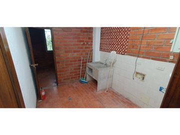 SE ALQUILA COMODA CASA CAMPESTRE SECTOR CONDINA