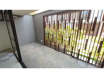 VENDO CASA EN EL SECTOR DE LA MACARENA DOSQUEBRADAS COD 8010922