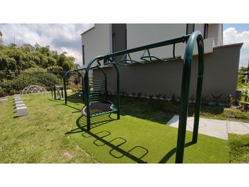 VENDO CASA EN EL SECTOR DE LA MACARENA DOSQUEBRADAS COD 8010922