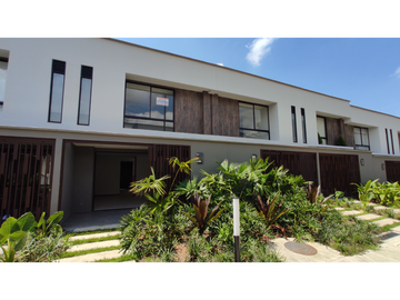 VENDO CASA EN EL SECTOR DE LA MACARENA DOSQUEBRADAS COD 8010922