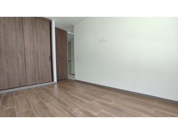 VENDO CASA EN EL SECTOR DE LA MACARENA DOSQUEBRADAS COD 8010922