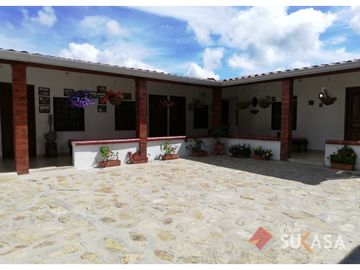ARRIENDO FINCA VACACIONAL POR DIAS EN MORELIA RISARALDA COD 4343449