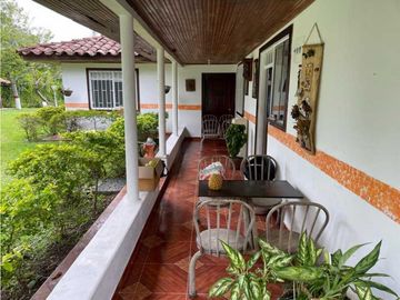 SE VENDE EXCELENTE FINCA EN ALCALA