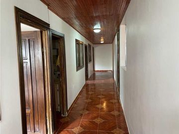 SE VENDE EXCELENTE FINCA EN ALCALA