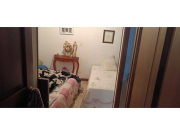 SE VENDE COMODA CASA EN EL SECTOR DE LA AV SUR