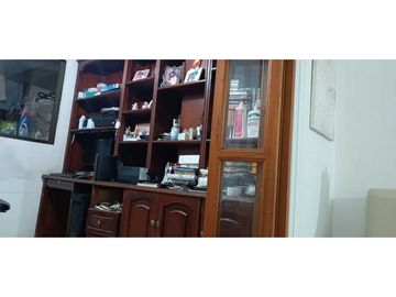 SE VENDE COMODA CASA EN EL SECTOR DE LA AV SUR