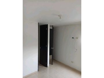 VENDO APARTAMENTO SECTOR CONDINA