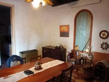 VENDO CHALET DE ESTILO EN LA PERLA A METROS DE LA PLAYA