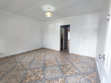 Departamento de dos ambientes a la venta en San Miguel