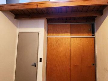 Casa pb 4 ambientes con garage para 2 autos y fondo libre 8.66x20.50