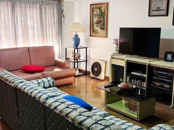 Casa pb 4 ambientes con garage para 2 autos y fondo libre 8.66x20.50