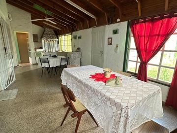 Villa Tesei: Casa 4 ambientes y lote de 511 m2.