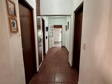 Villa Tesei: Casa 4 ambientes y lote de 511 m2.