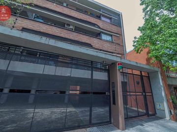 Maipú al 300 - Amplio 2 amb con balcón terraza - Venta - San Isidro
