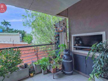 Maipú al 300 - Amplio 2 amb con balcón terraza - Venta - San Isidro