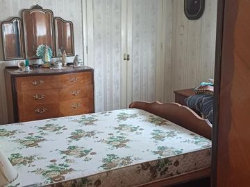 ** APTO CREDITO ** Casa de 4 Ambientes en 2 Plantas c/ Verde y Cochera